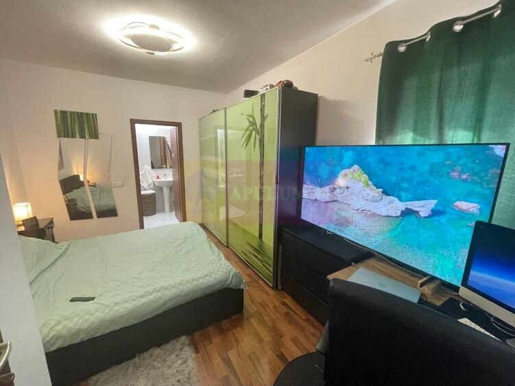 3 camere / loc de parcare / 2 boxe  Rasarit de soare Auchan Titan